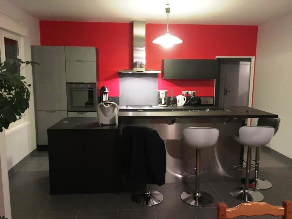 Cuisine équipée sur mesure Light + Gris Clair Majestic Brillant