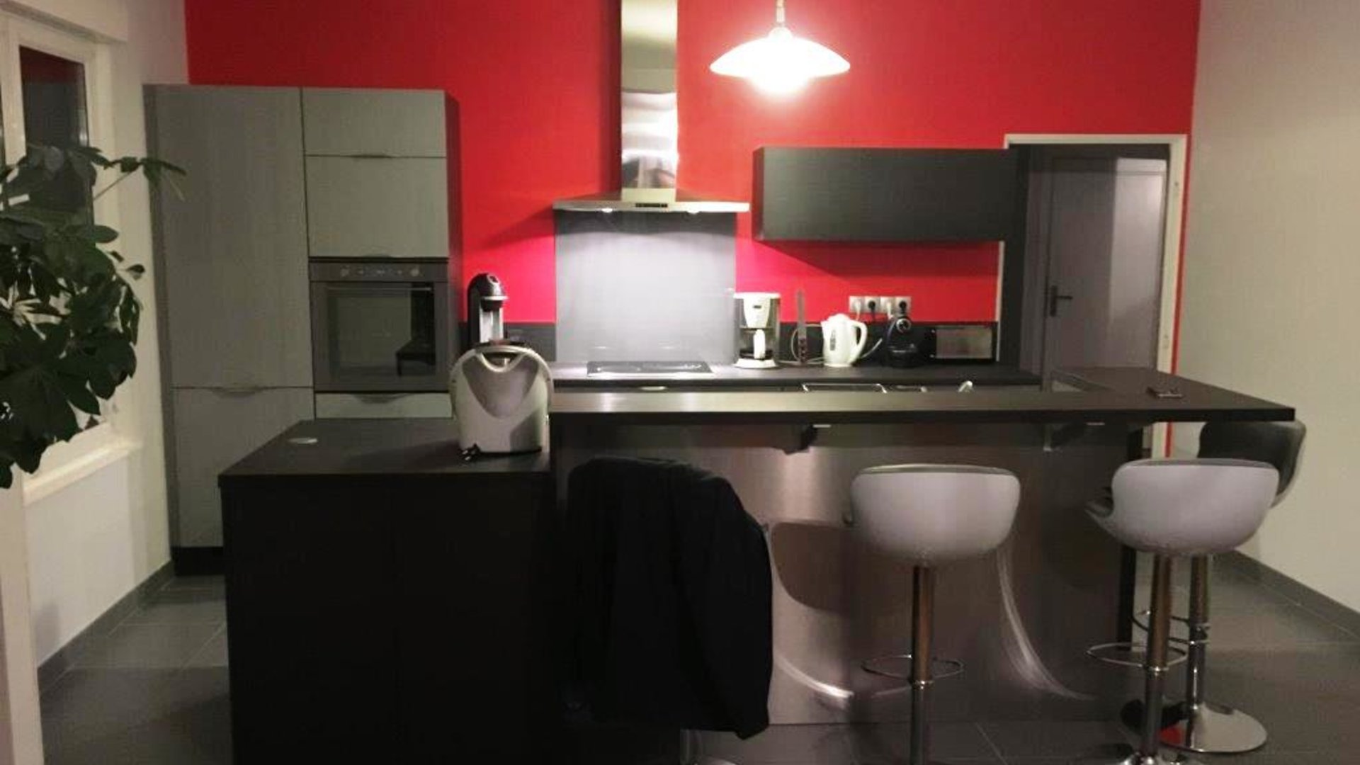 Cuisine équipée sur mesure Light + Gris Clair Majestic Brillant