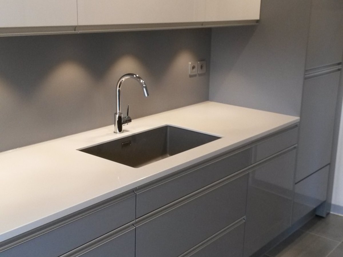 Rénovation cuisine sur mesure Light + Gris Clair Majestic Brillant