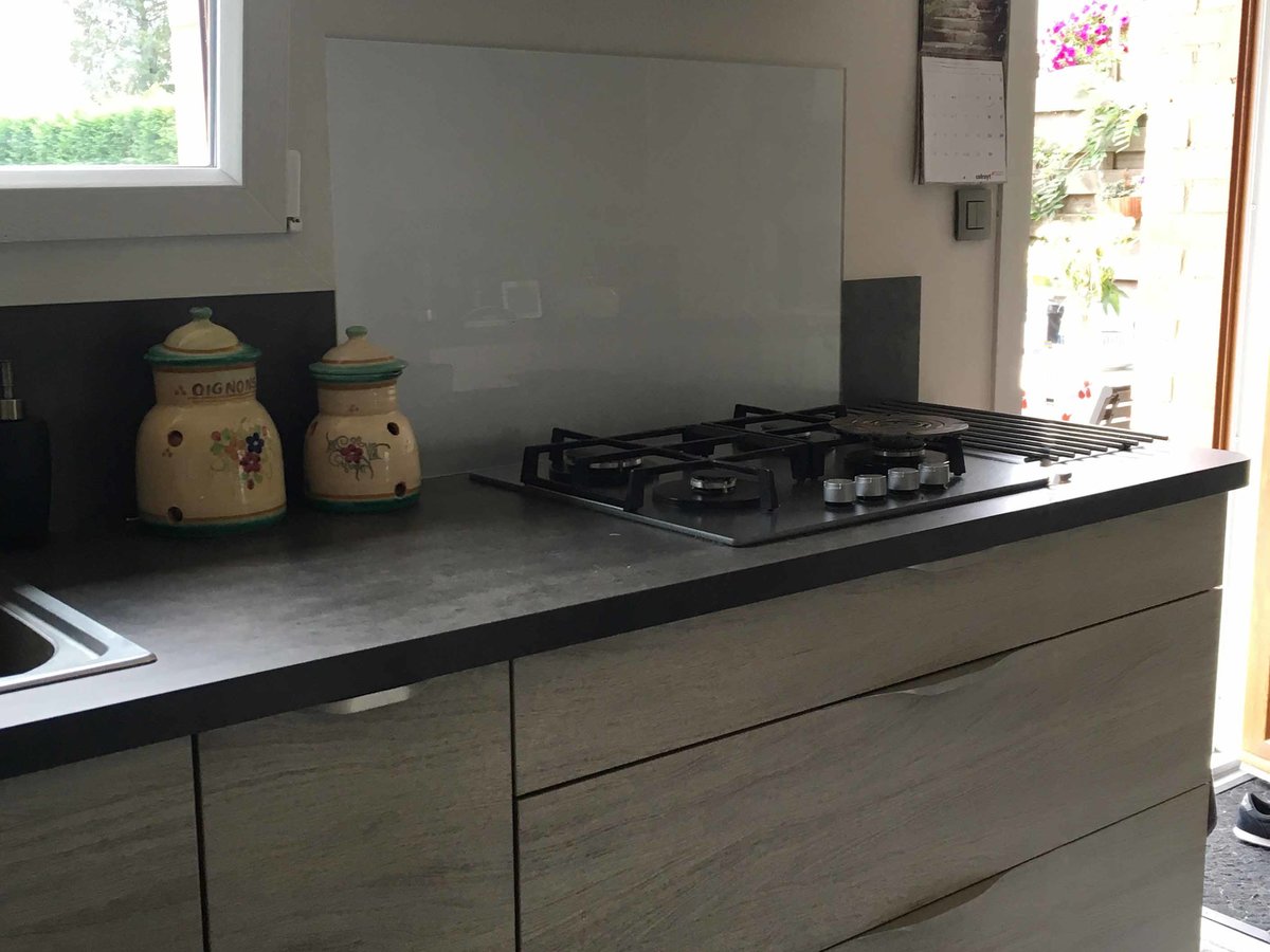 Cuisine avant-après sur mesure Trend + Chêne vieilli