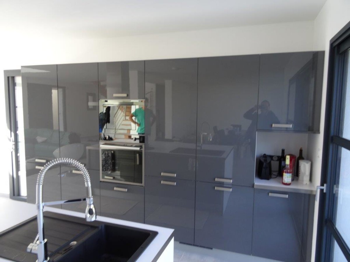 Cuisine avant-après sur mesure Light + Anthracite Majestic Brillant