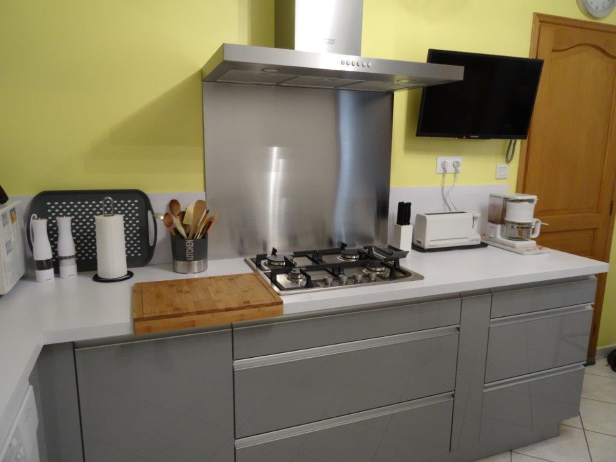 Rénovation cuisine sur mesure Light + Gris Clair Majestic Brillant et Trend + Ombre soft