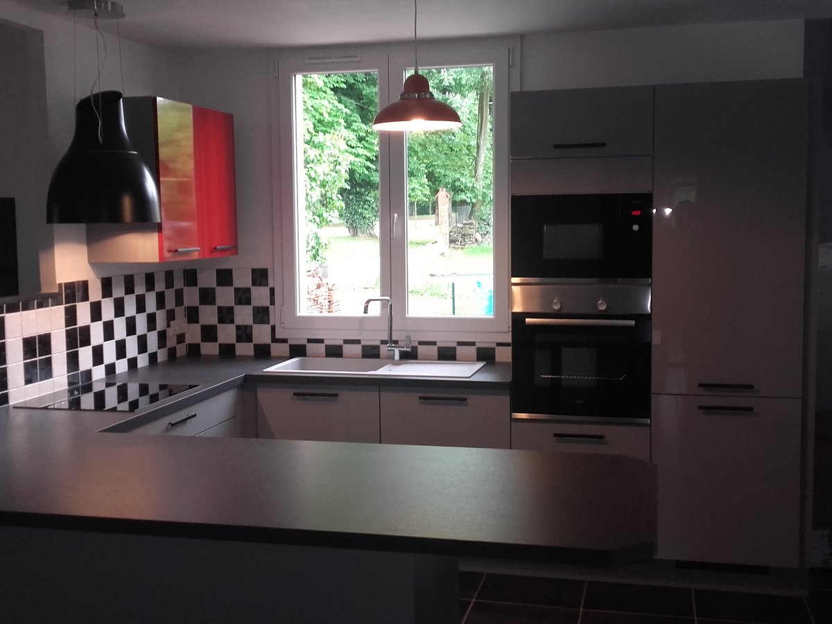 Cuisine avant-après sur mesure Light + Gris Clair Majestic Brillant