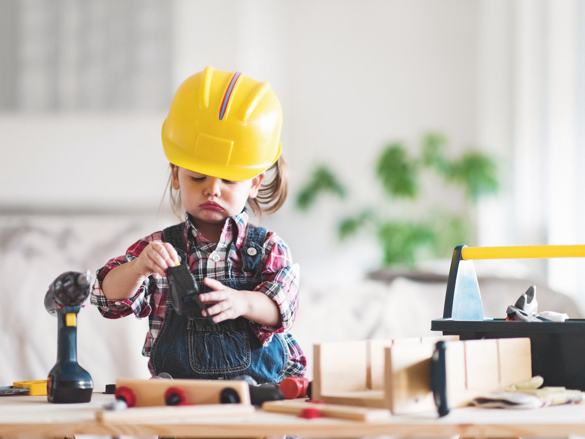 ENFANT BRICOLAGE LIVRAISON POSE CHANTIER BRICOLE