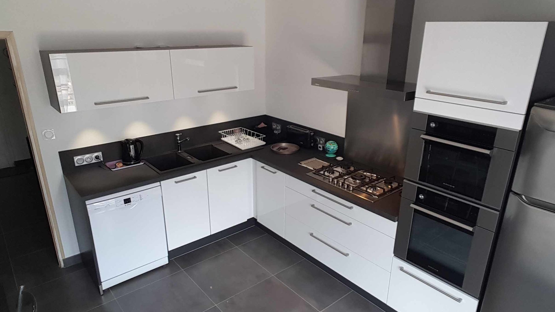 Cuisine équipée sur mesure Light Blanc brillant