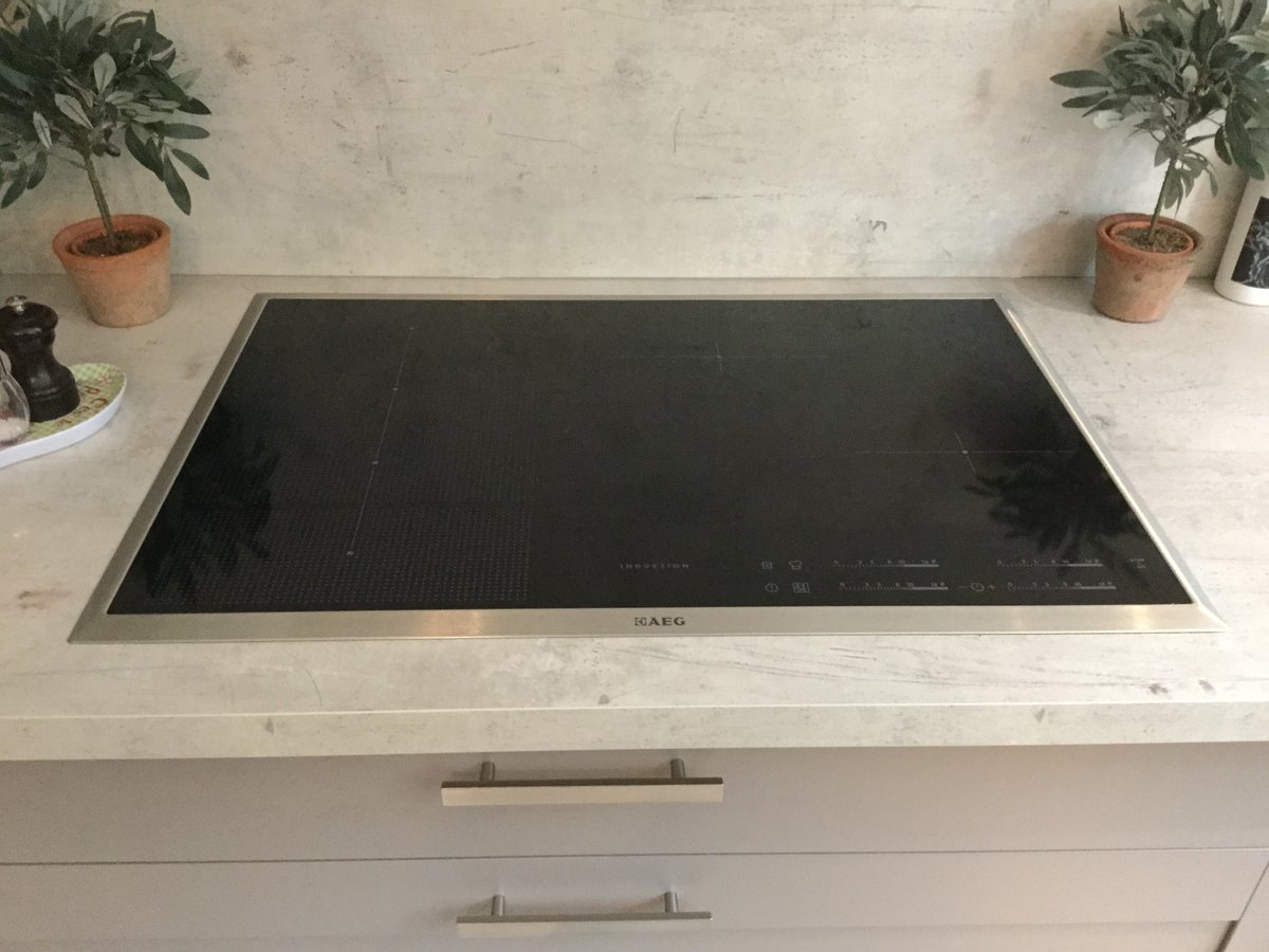 Cuisine avant-après sur mesure Trend Cube Cinnamon