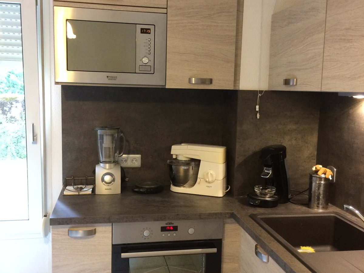 Cuisine avant-après sur mesure Vega + Chêne vieilli brossé