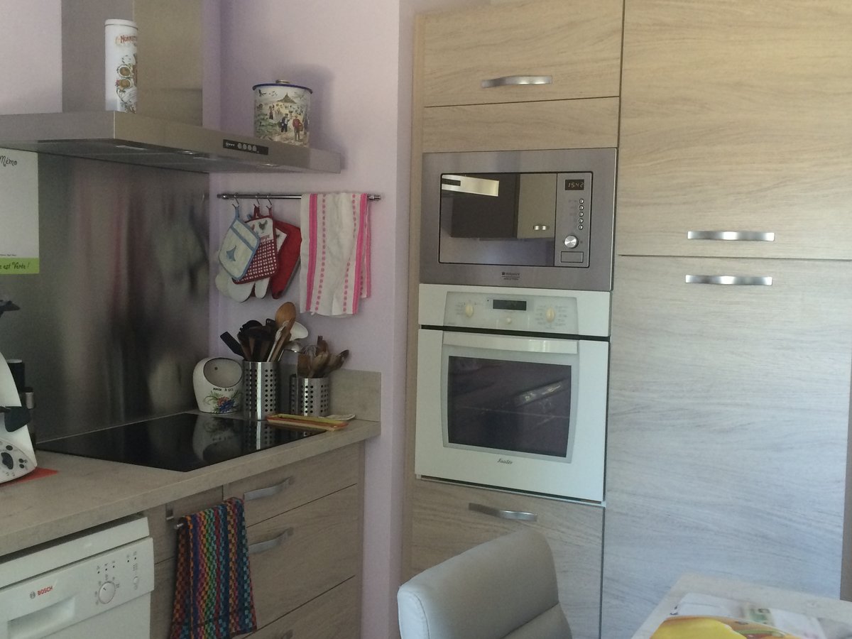 Cuisine équipée sur mesure Vega + Chêne vieilli brossé