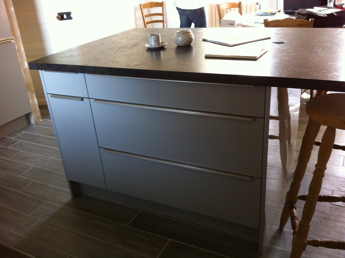 Rénovation cuisine sur mesure Light + Gris Clair Majestic Brillant