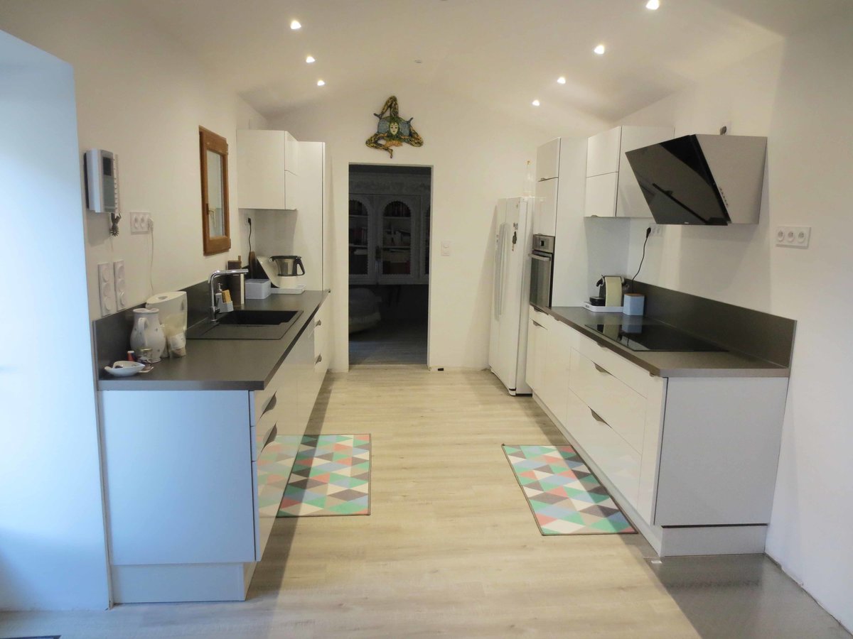 Cuisine équipée sur mesure Light Blanc brillant