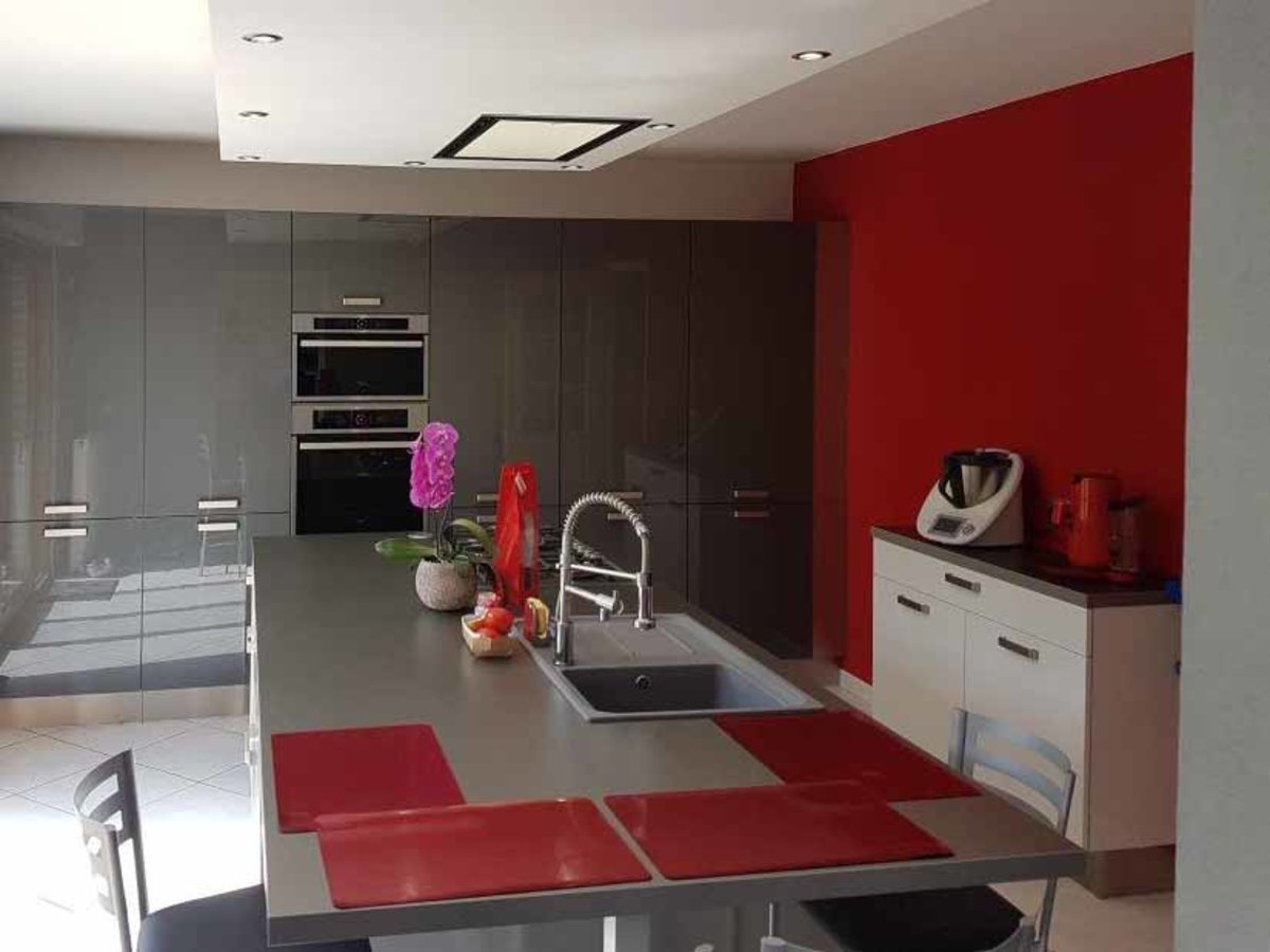 Cuisine avant-après sur mesure Light + Anthracite Majestic Brillant