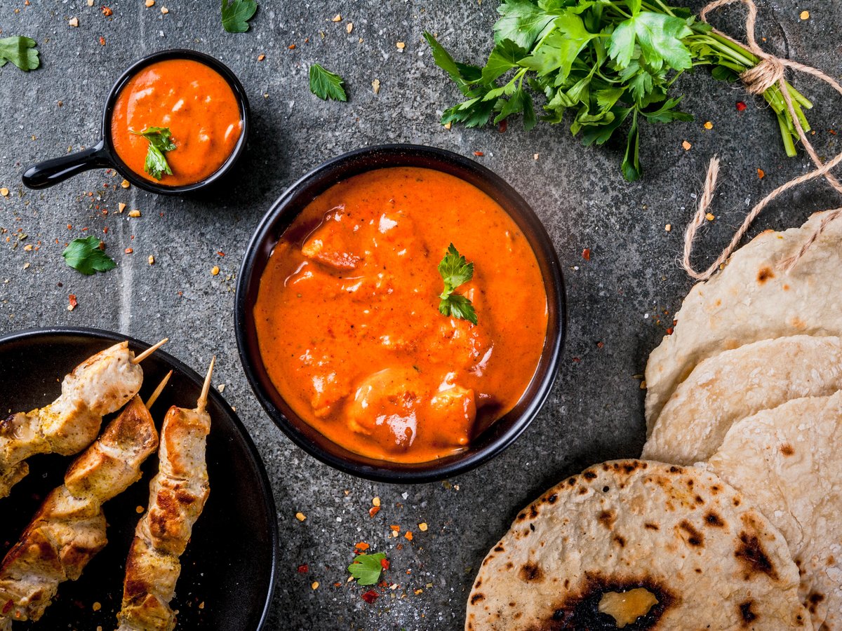 Recette indienne avec naan et brochettes de viande