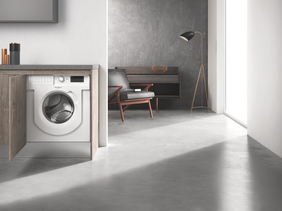 WHIRLPOOL Lave-Linge Tout Intégrable