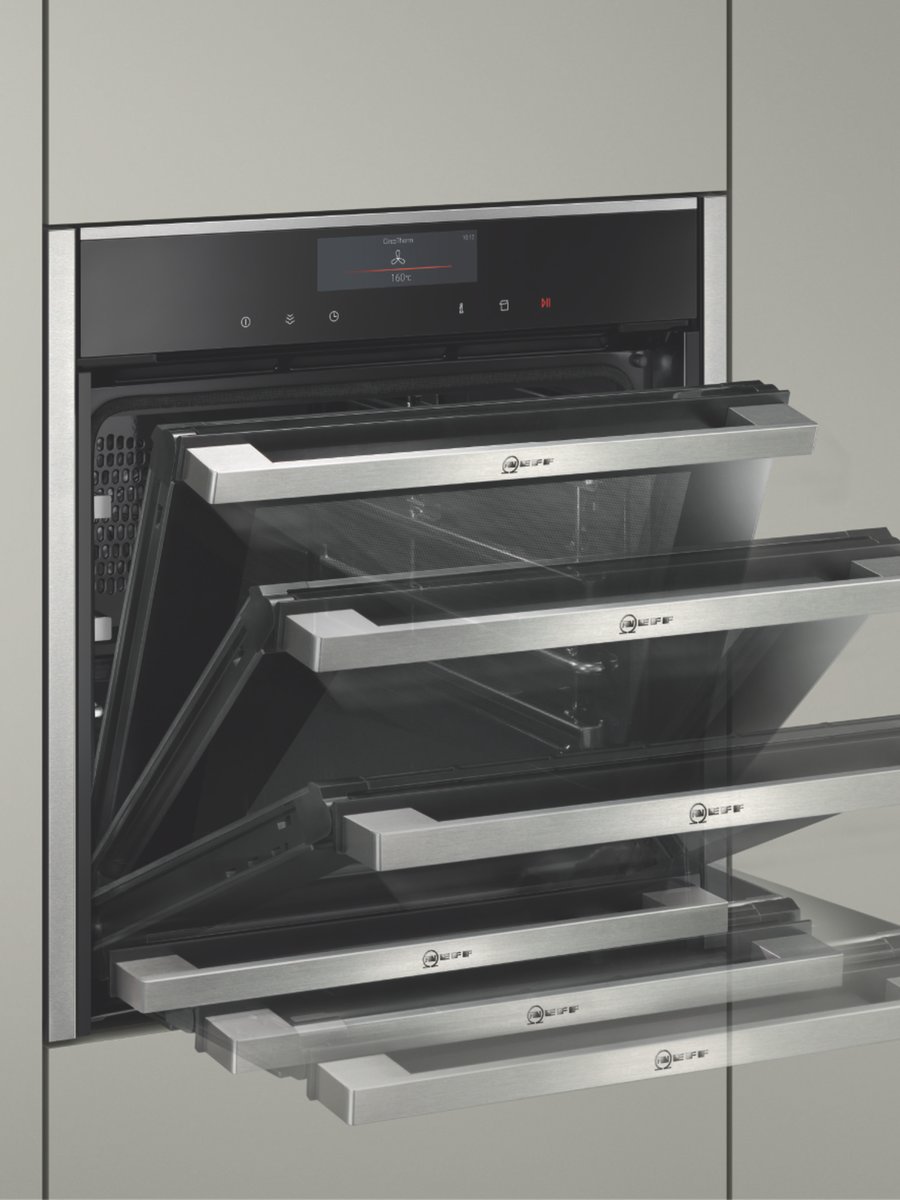 ImageFourNeffB47CR32N0Four écoclean slide & hide® écran 2,5"Niche 60InoxMultifonction chaleur pulséeClasse A+Intégrable