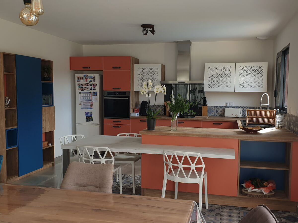 Cuisine équipée sur mesure Color Laqué Terre de Sienne