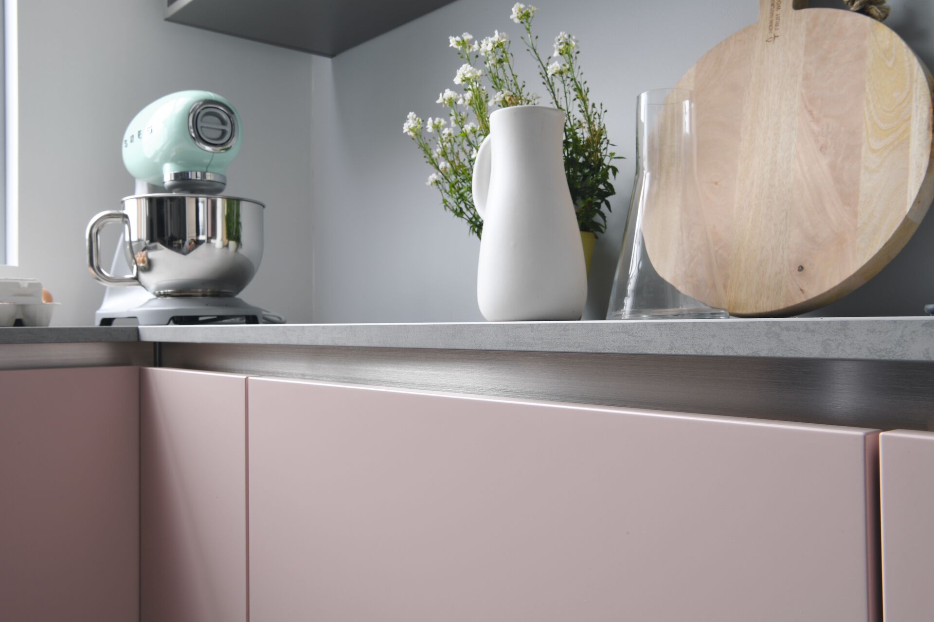 Gorges inox facade rose pastel