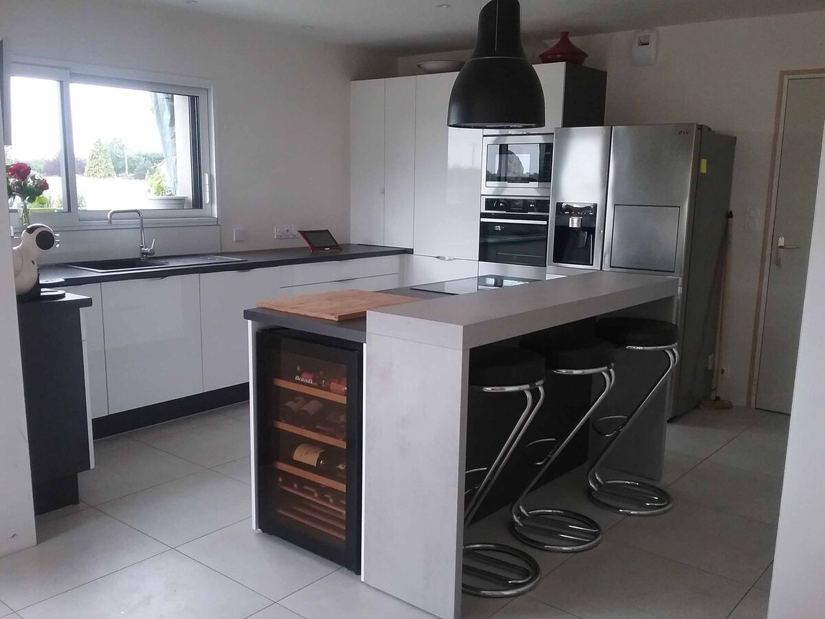 Cuisine équipée sur mesure Light Blanc brillant