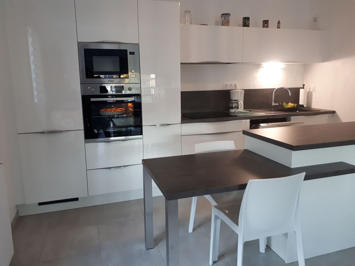 Rénovation cuisine équipée sur mesure Light Blanc Brillant