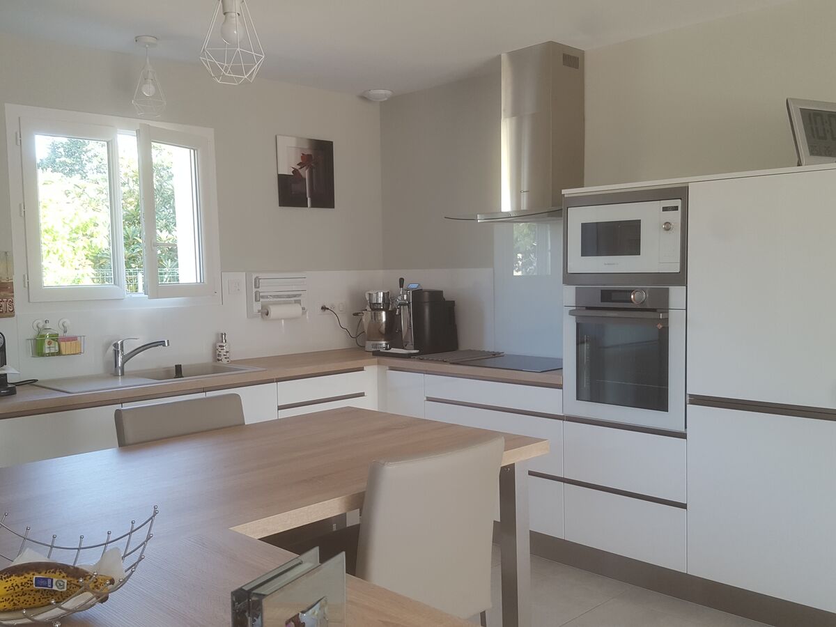 Cuisine équipée sur mesure Light Jet Blanc Brillant