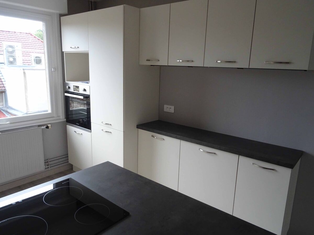 Cuisine avant-après sur mesure Trend Pannacotta mat