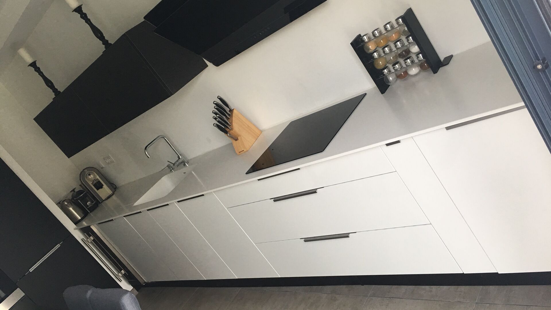 Cuisine équipée sur mesure Light Blanc Brillant