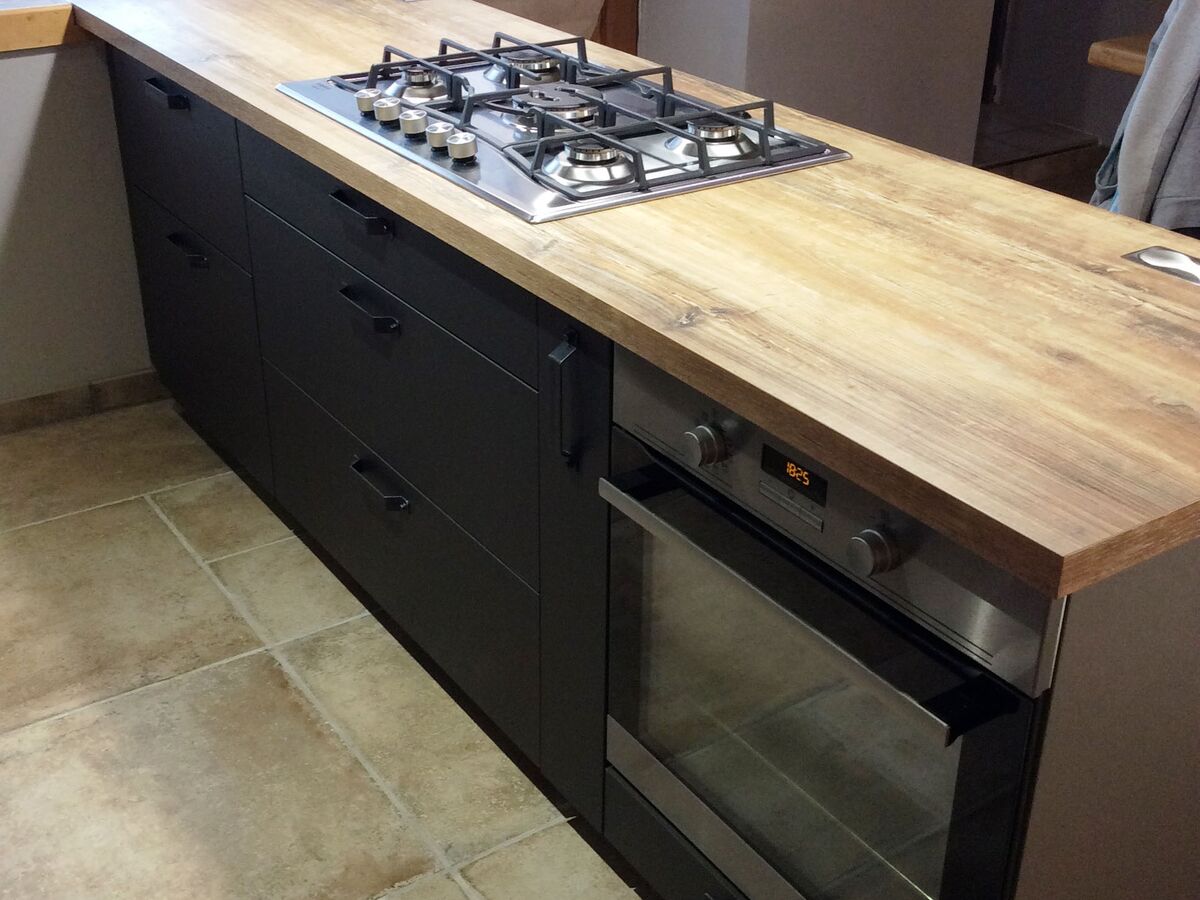 Cuisine avant-après sur mesure Label Métal Brossé