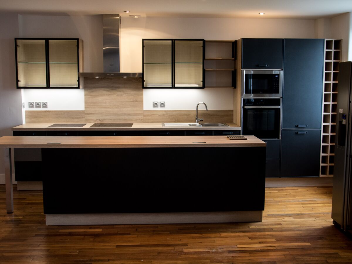 Rénovation cuisine équipée sur mesure Square Laqué Métal