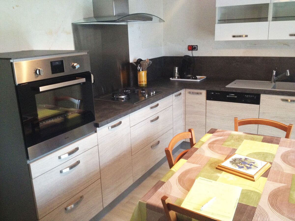 Rénovation cuisine sur mesure Label Chêne Sable Synchrone et Light Blanc brillant