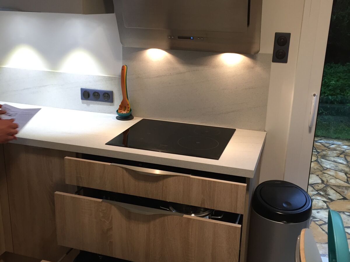 Cuisine avant-après sur mesure Trend + Chêne timber et Trend + Mistigris