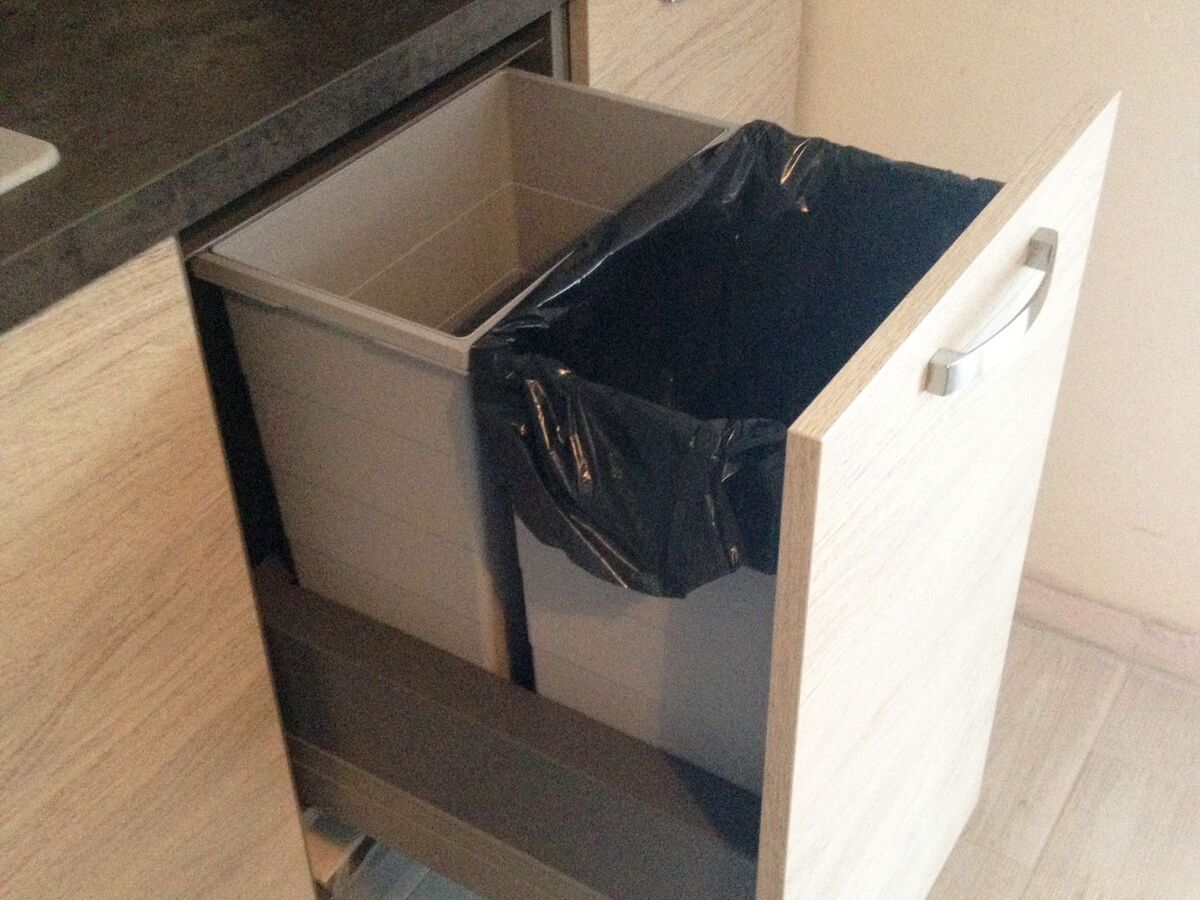 Cuisine avant-après sur mesure Label Chêne Sable Synchrone et Light Blanc brillant