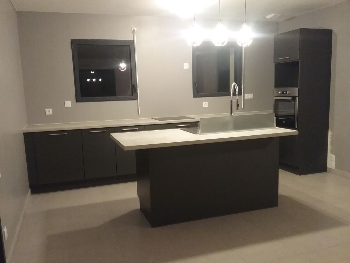 Cuisine avant-après sur mesure Label Métal Brossé