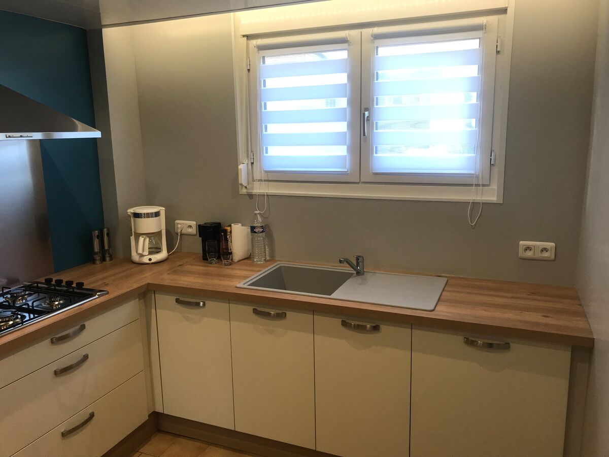 Rénovation cuisine équipée sur mesure Trend Pannacotta Majestic Brillant