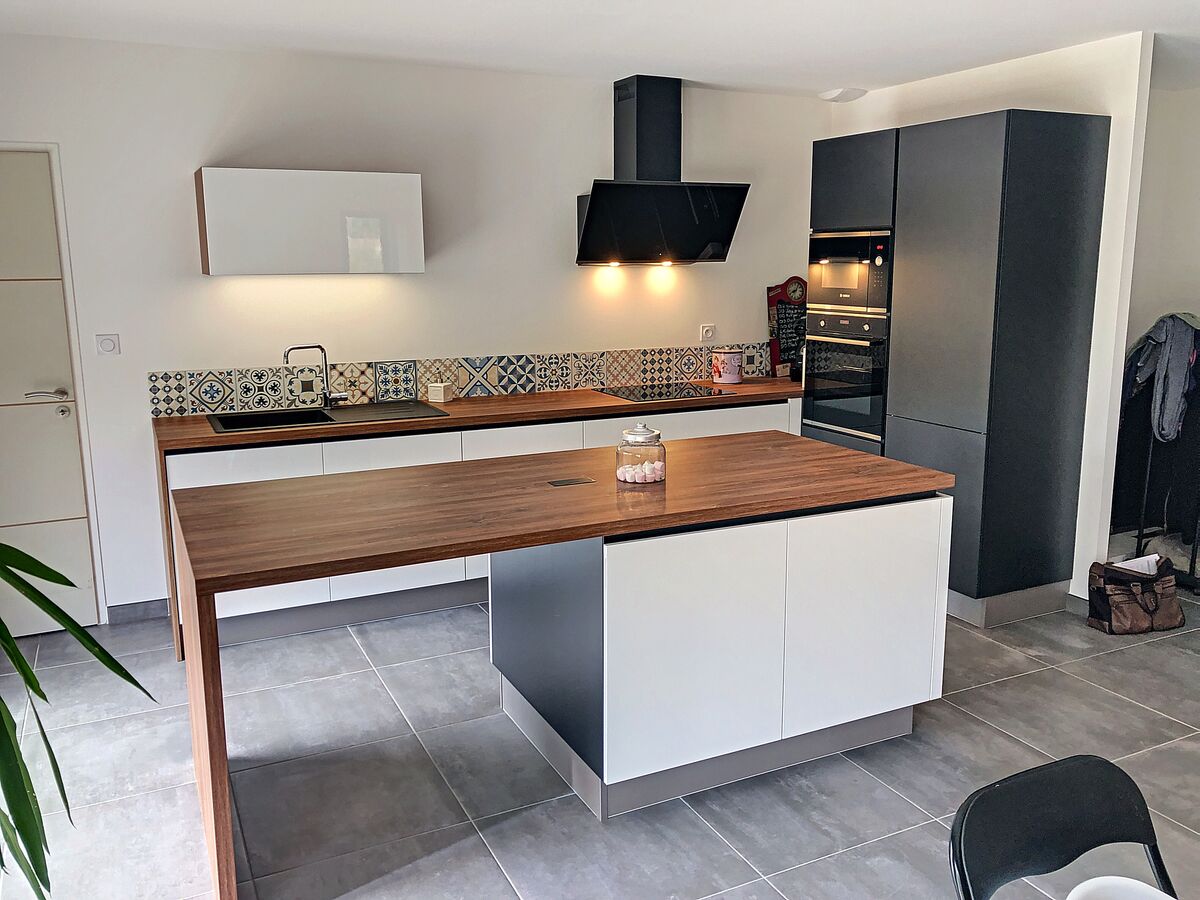 Cuisine équipée sur mesure Light Blanc Brillant & Trend Ombre Soft