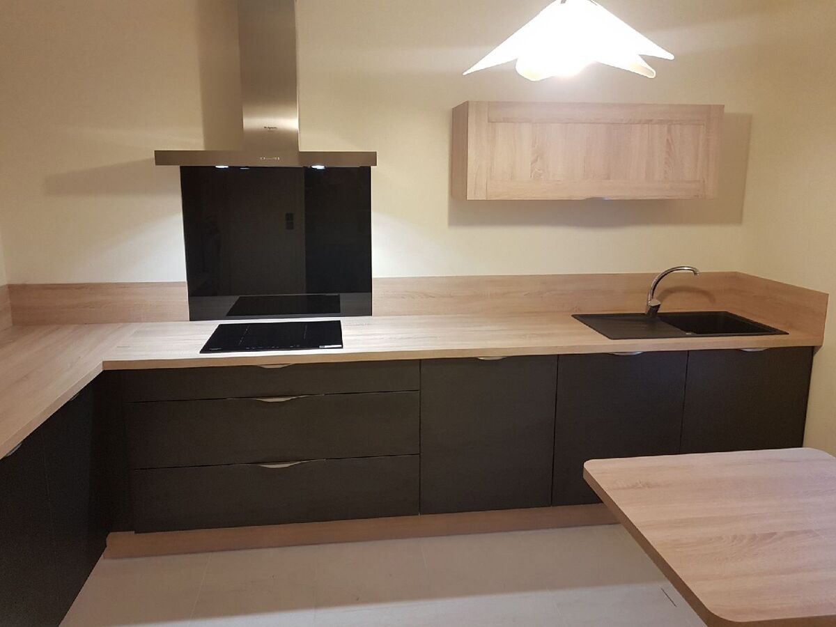 Cuisine équipée sur mesure Trend Chêne Timber et Label Métal Brossé