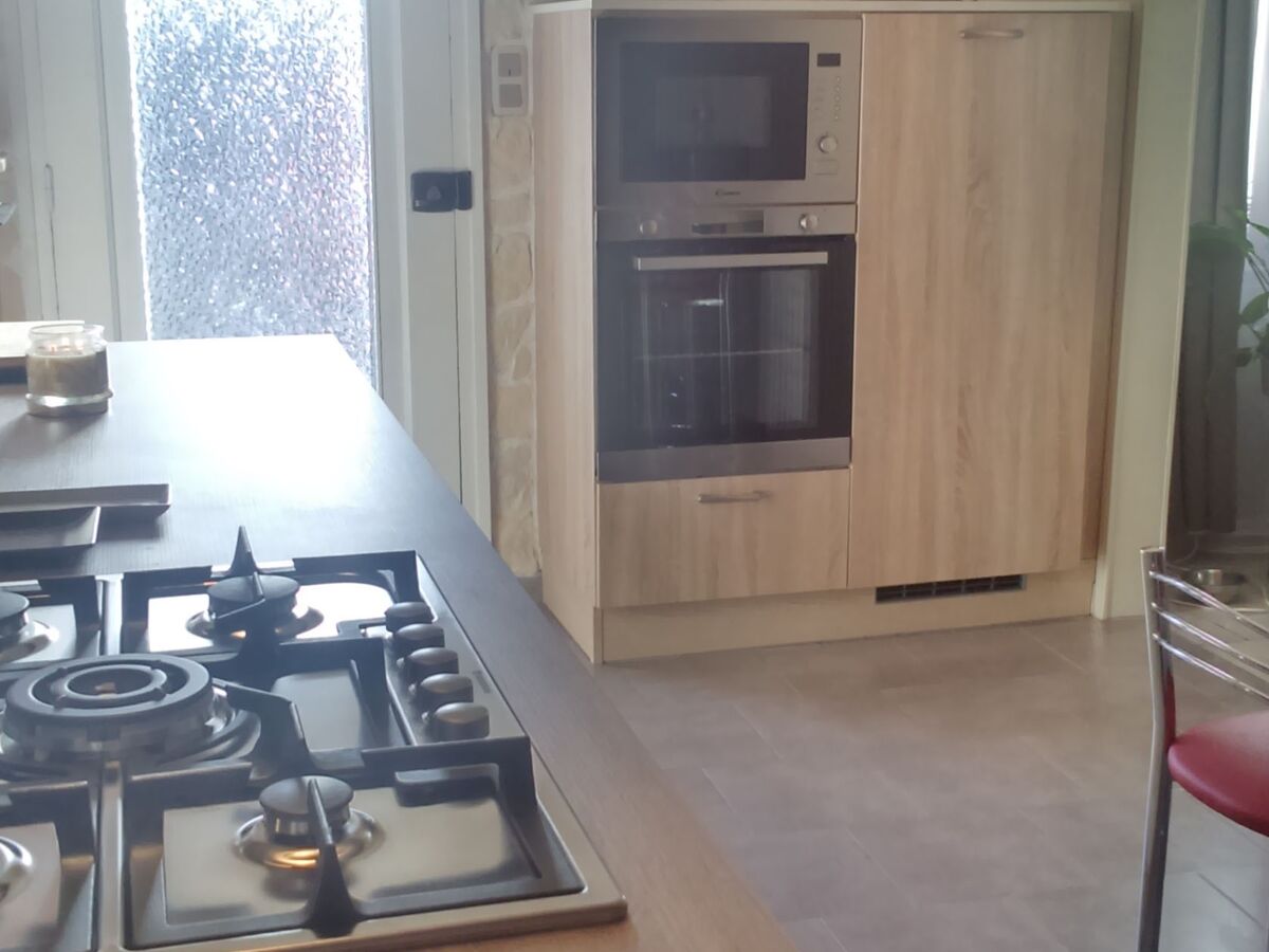 Rénovation cuisine équipée sur mesure Trend Cube Pannacotta Mat et Trend Chêne Timber