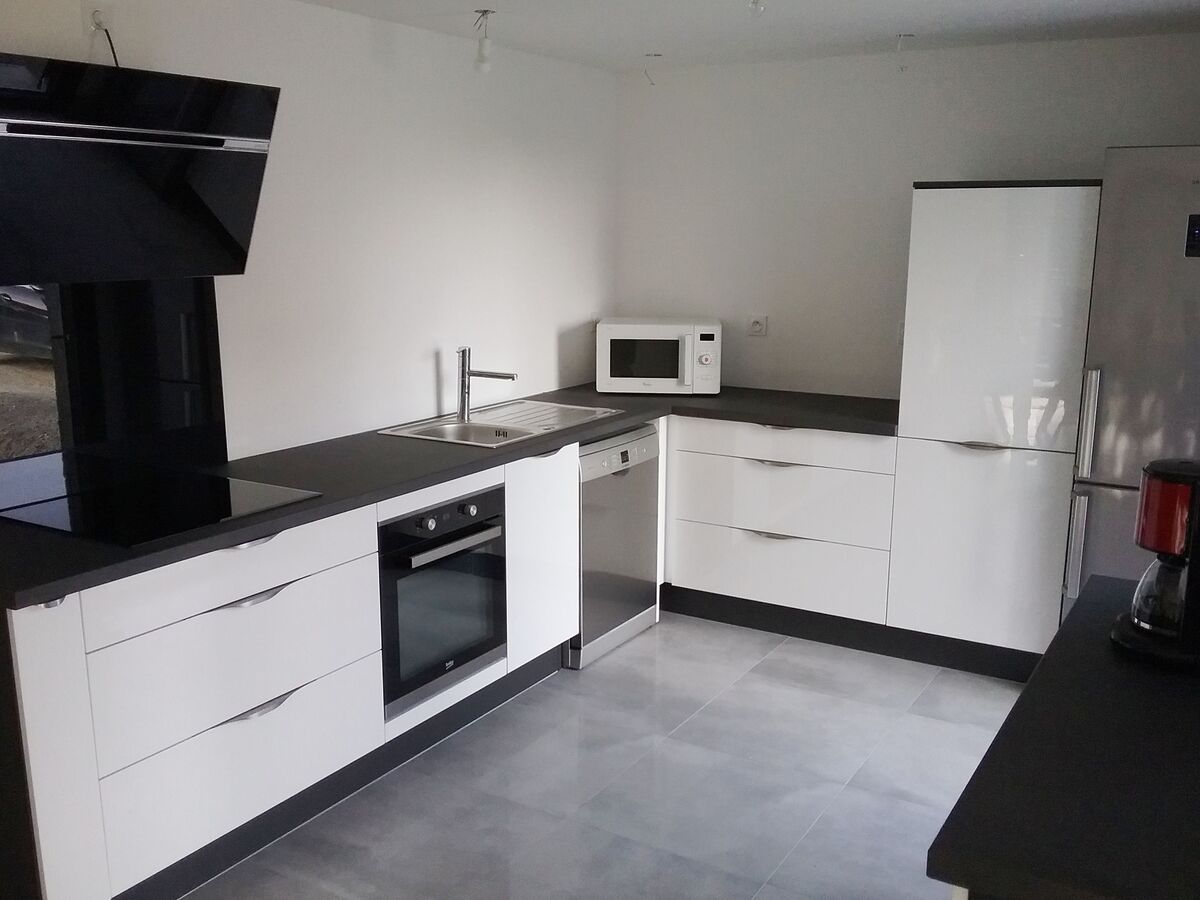 Cuisine équipée sur mesure Light Blanc Brillant