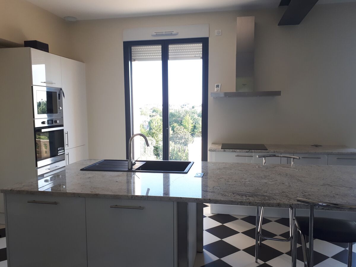 Rénovation-cuisine équipée sur mesure Light Blanc Brillant