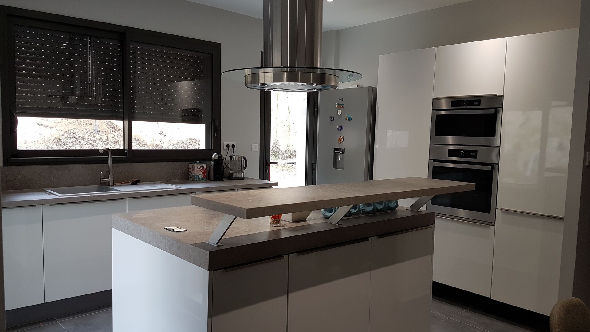 Cuisine équipée sur mesure Light Blanc Brillant