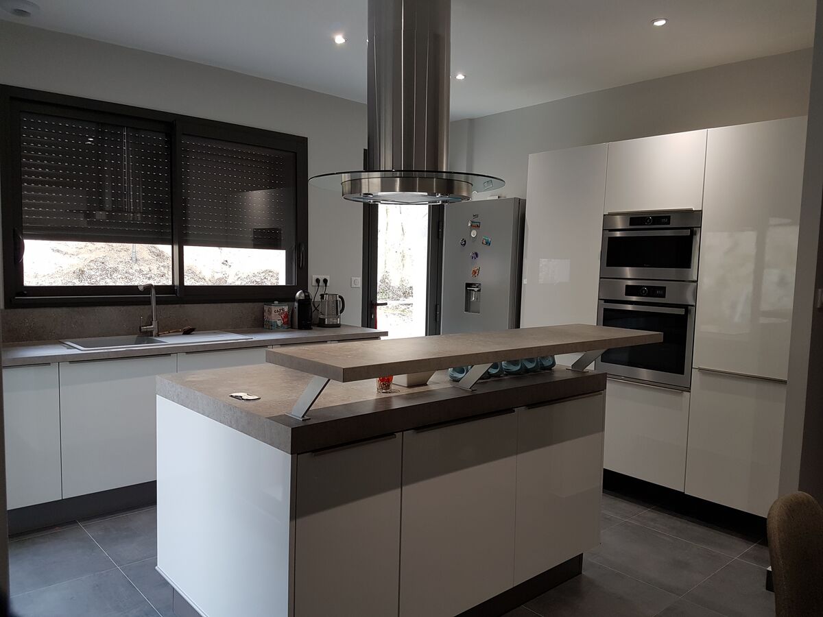 Rénovation cuisine équipée sur mesure Light Blanc Brillant