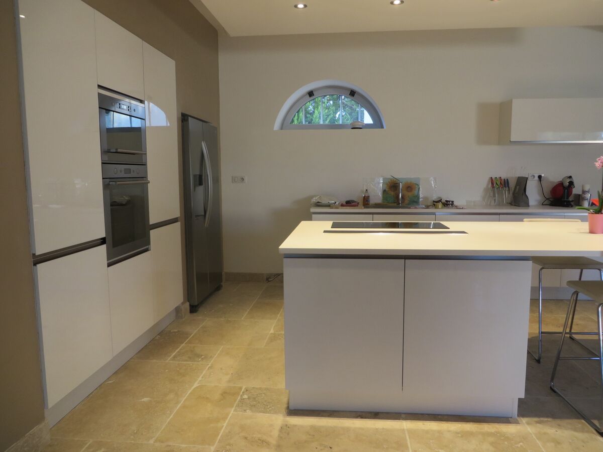 Cuisine avant-après sur mesure Light Blanc brillant