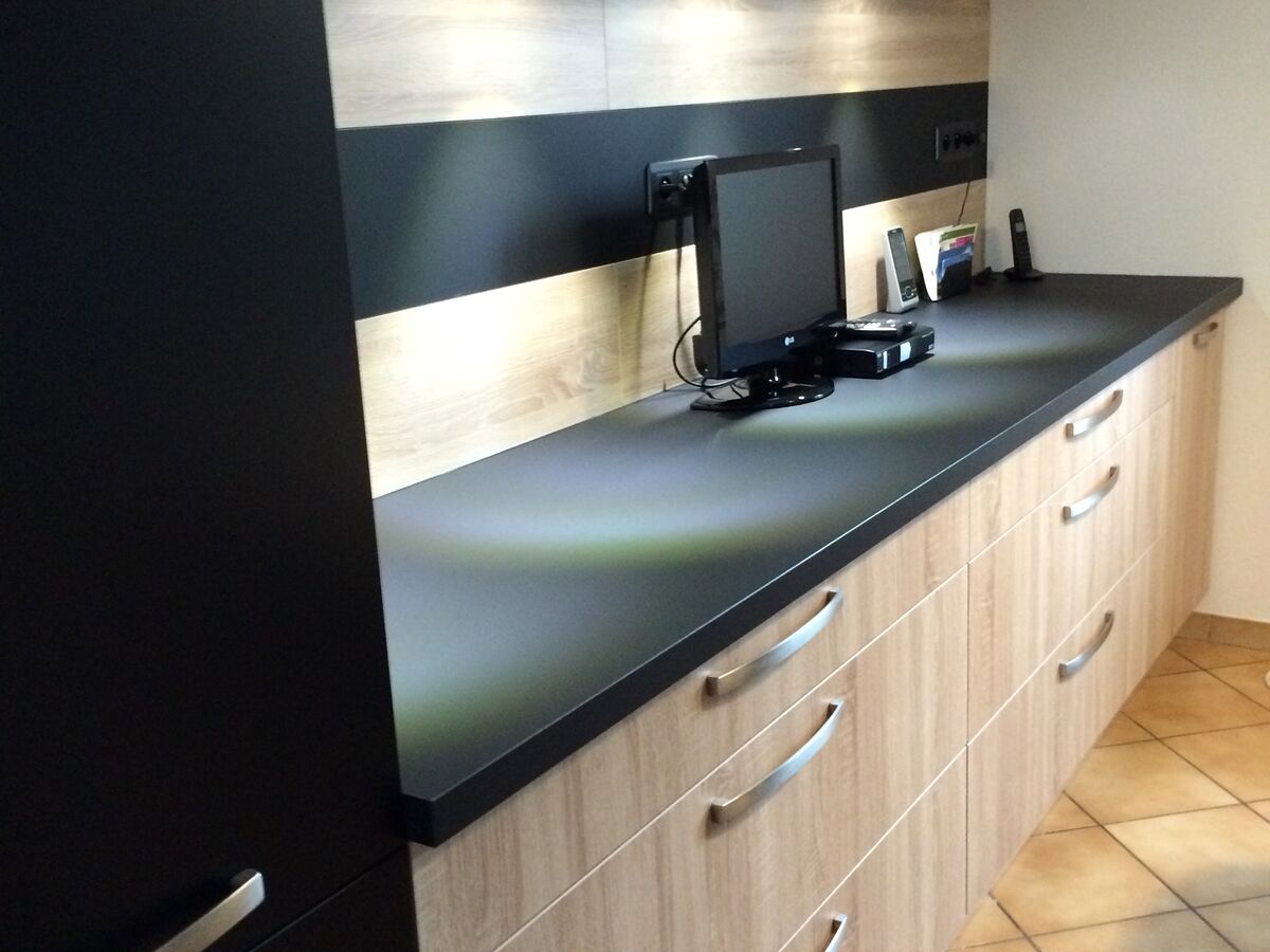 Rénovation cuisine sur mesure Velvet Noir Soft et Trend + Chêne timber