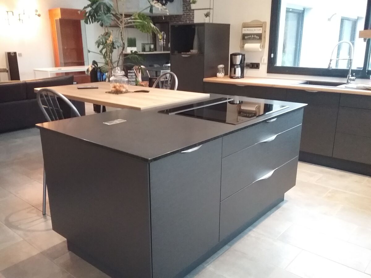 Cuisine avant-après sur mesure Label Metal Brossé et Trend Chêne Honey