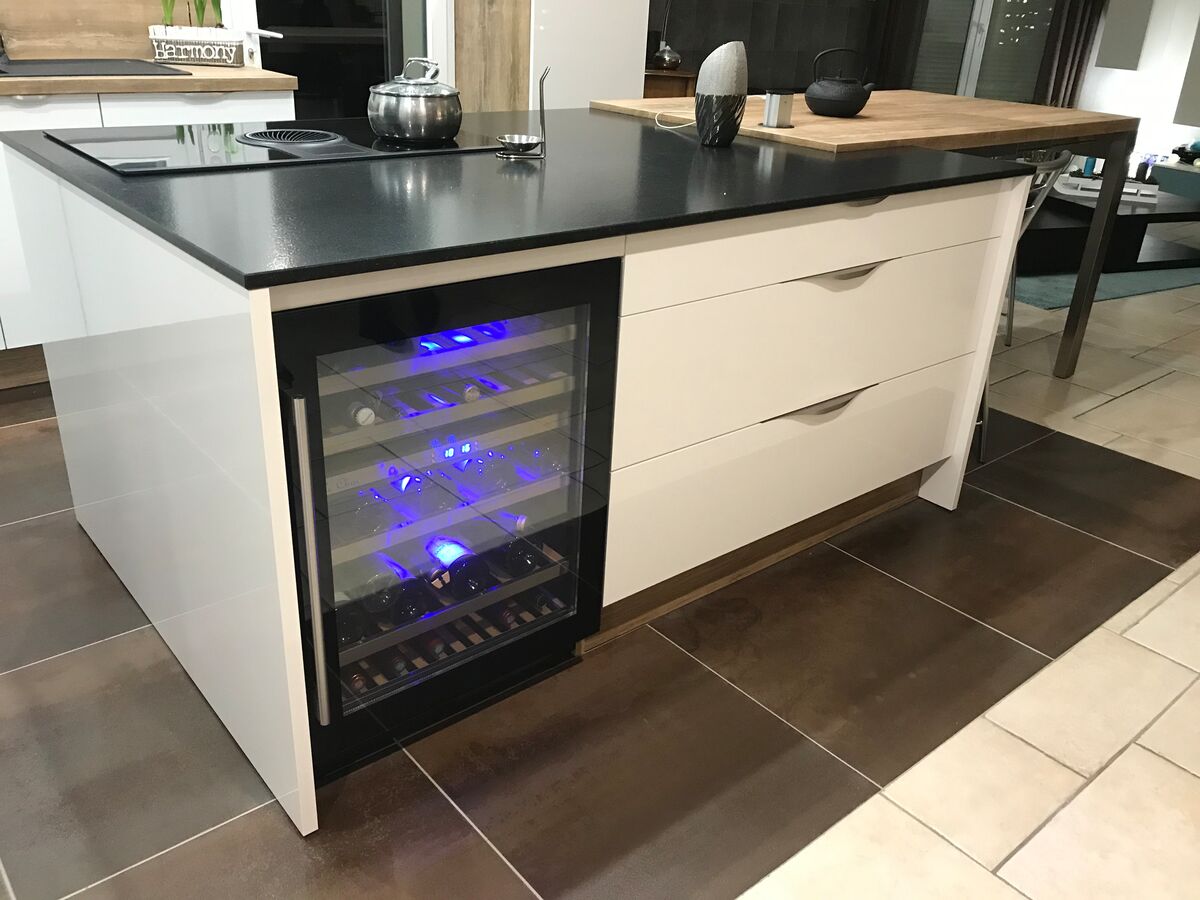 Cuisine avant-après sur mesure LIGHT Blanc Brillant