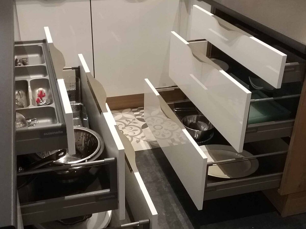 Cuisine avant-après sur mesure Light Blanc brillant