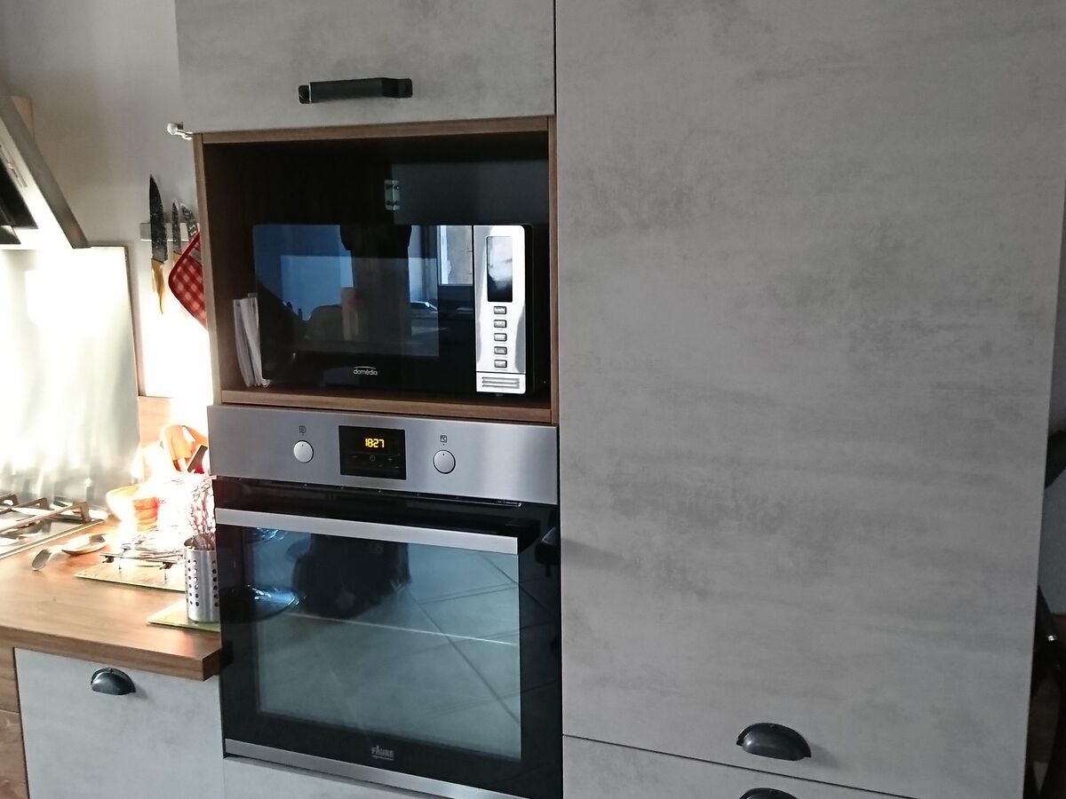 Cuisine avant-après sur mesure Trend Béton Clair et Chêne Honey