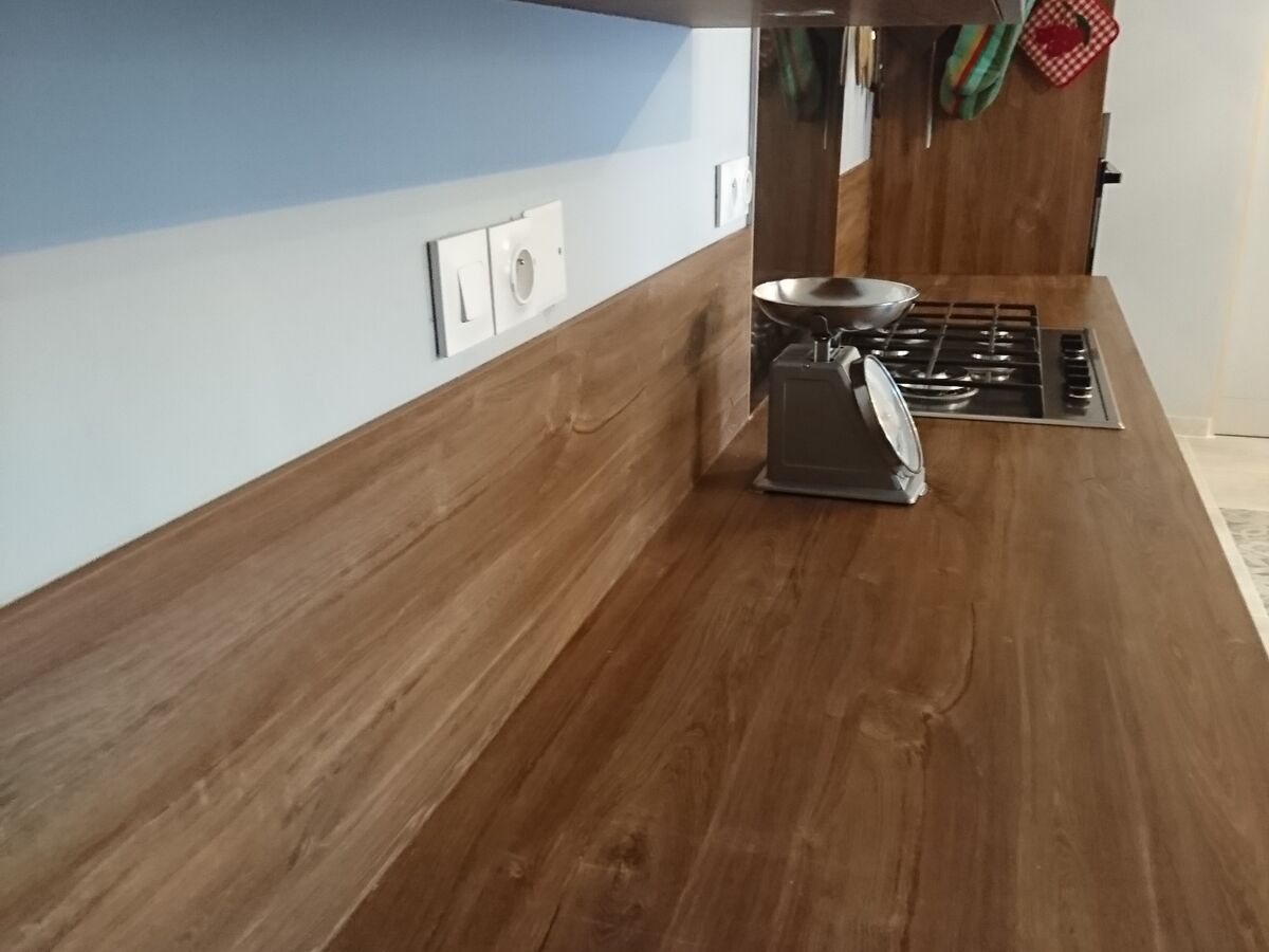 Cuisine avant-après sur mesure Trend Béton Clair et Chêne Honey