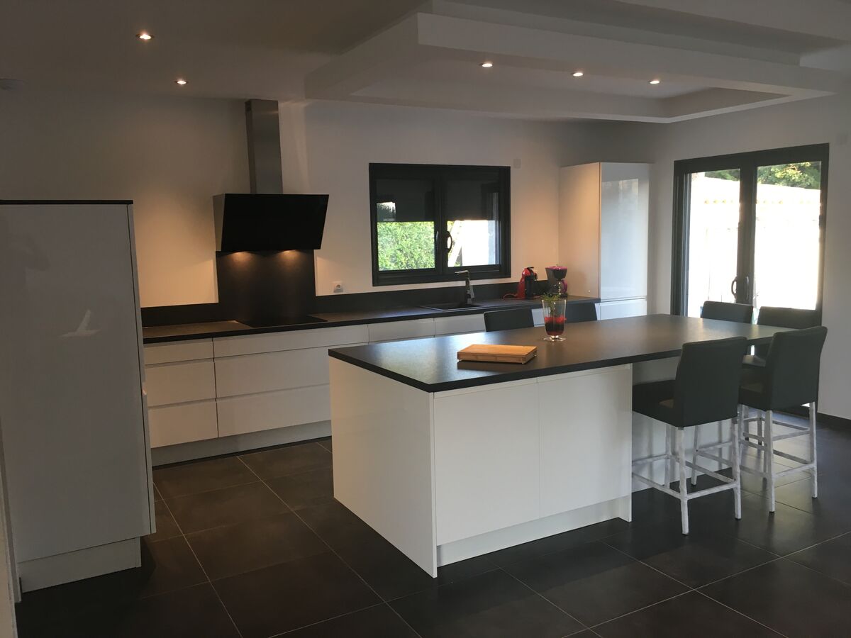 Cuisine avant-après sur mesure Pure Brillant Blanc Brillant