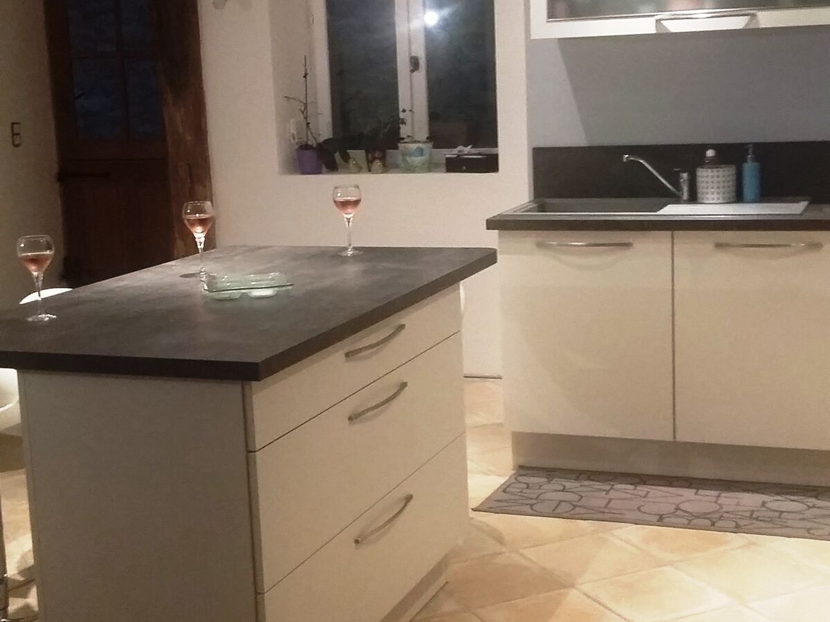 Cuisine avant-après sur mesure Trend Pannacotta mat