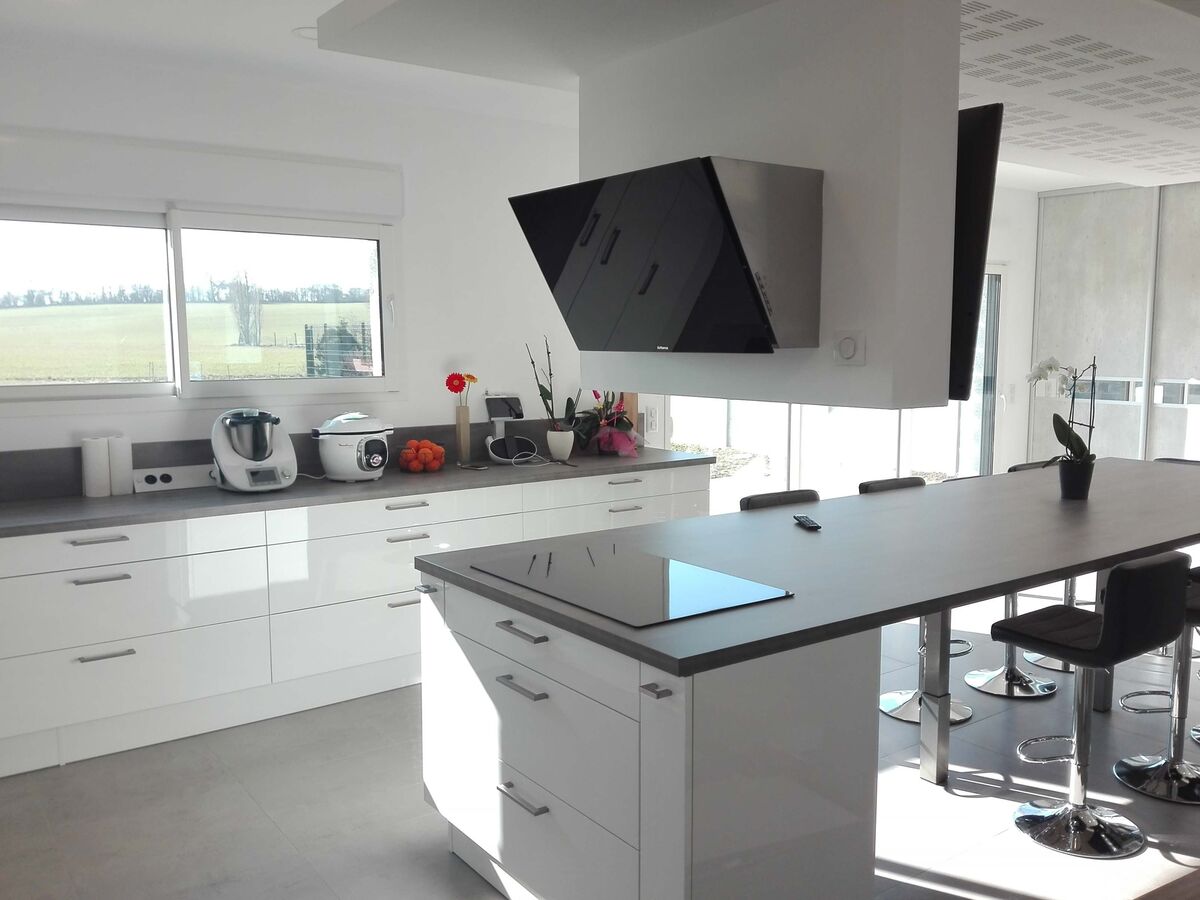 Cuisine avant-après sur mesure Light Blanc Brillant