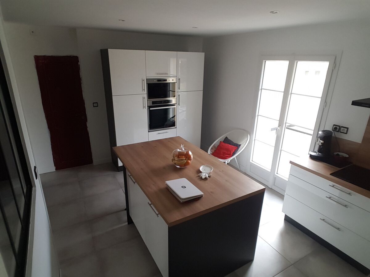 Cuisine équipée sur mesure Light Blanc Brillant